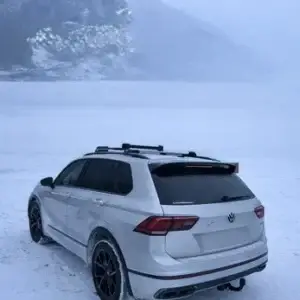 Taxi assurant un transfert vers les stations de ski de Maurienne